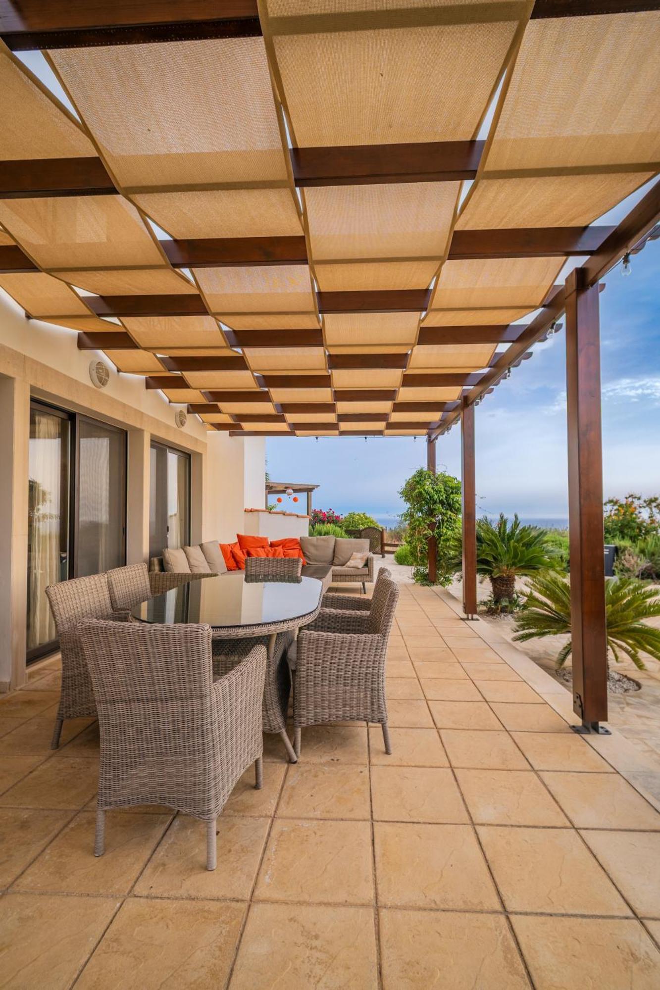 Villa Panorama - Stunning Views In Villa With Hot Tub, Pool, Garden Kouklia Exterior foto