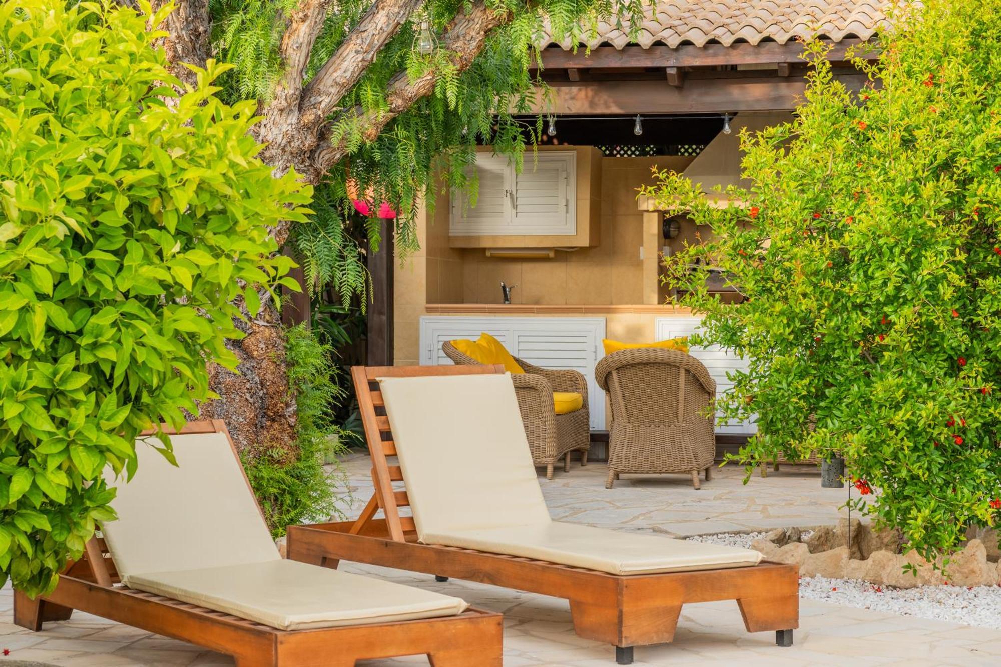 Villa Panorama - Stunning Views In Villa With Hot Tub, Pool, Garden Kouklia Exterior foto